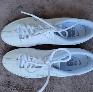 NIKE cheerleader shoes